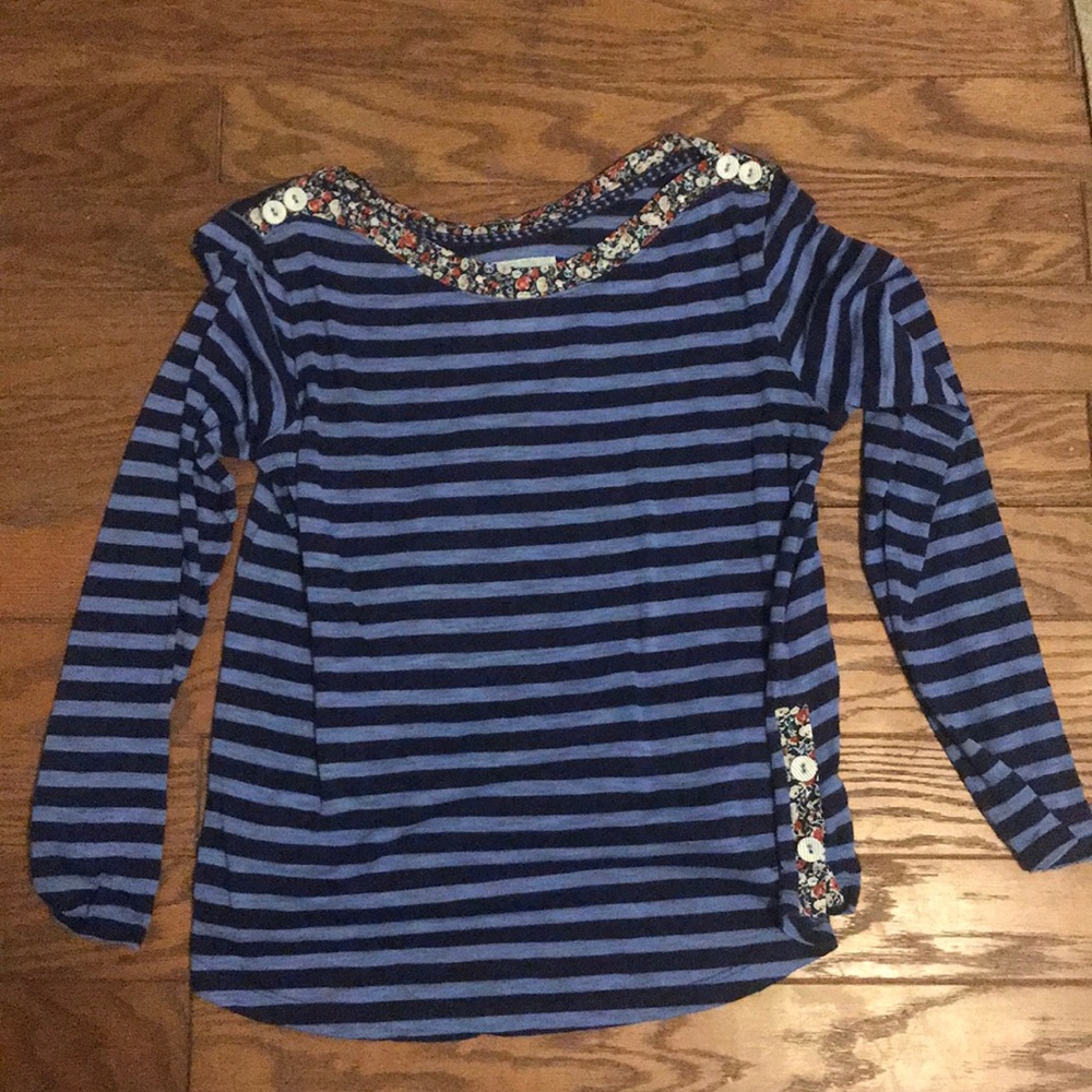 Cute long sleeves striped shirt